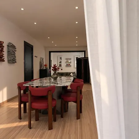 Apartment Refined Retreat - Flat With Pool Table Nicosia