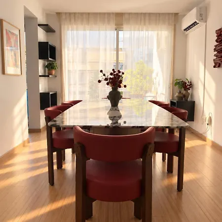 Refined Retreat - Flat With Pool Table * Nicosia